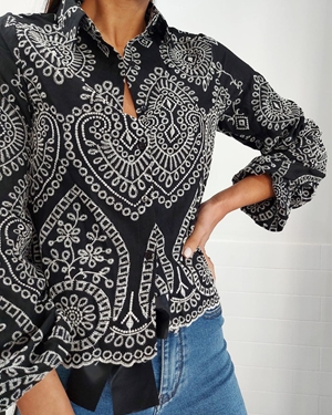 CAMISA BORDADA NEGRA - Imagen 2