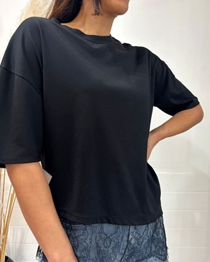 CAMISETA ENCAJE NEGRA - Imagen 2